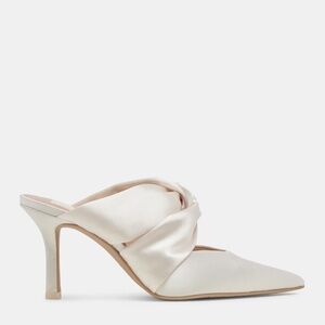 NEW Dolce Vita Kelsy Heels (Size 6) in Creme Satin